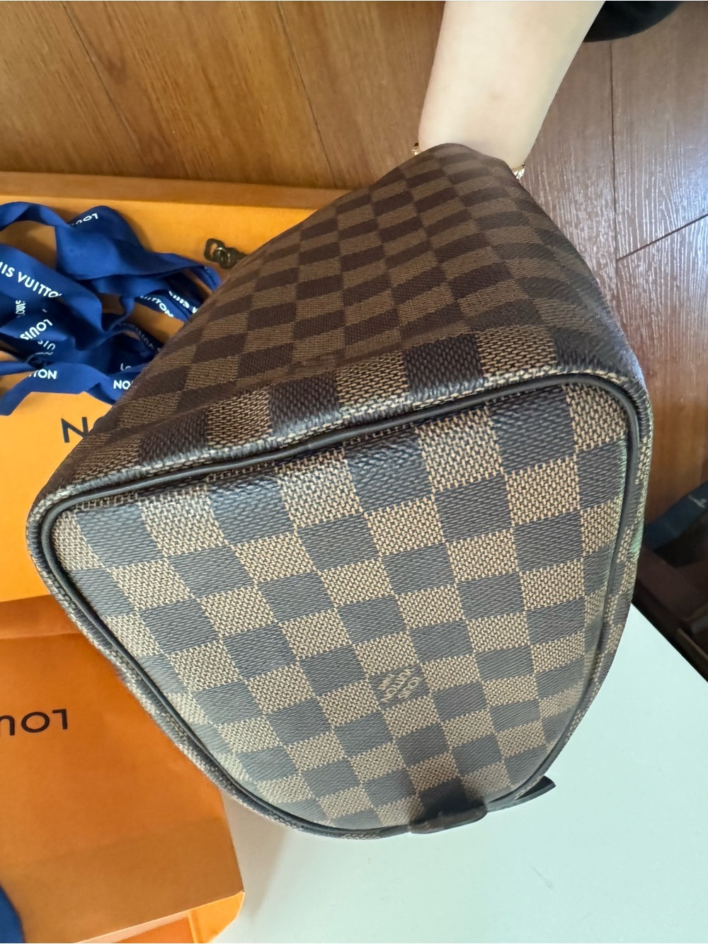 Louis Vuitton Damier Ebene Speedy 25 Monogram Bag - Picture 8 of 8